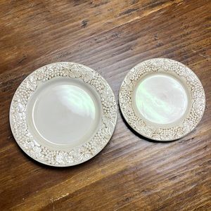 Harry and David dinner and salad plate set